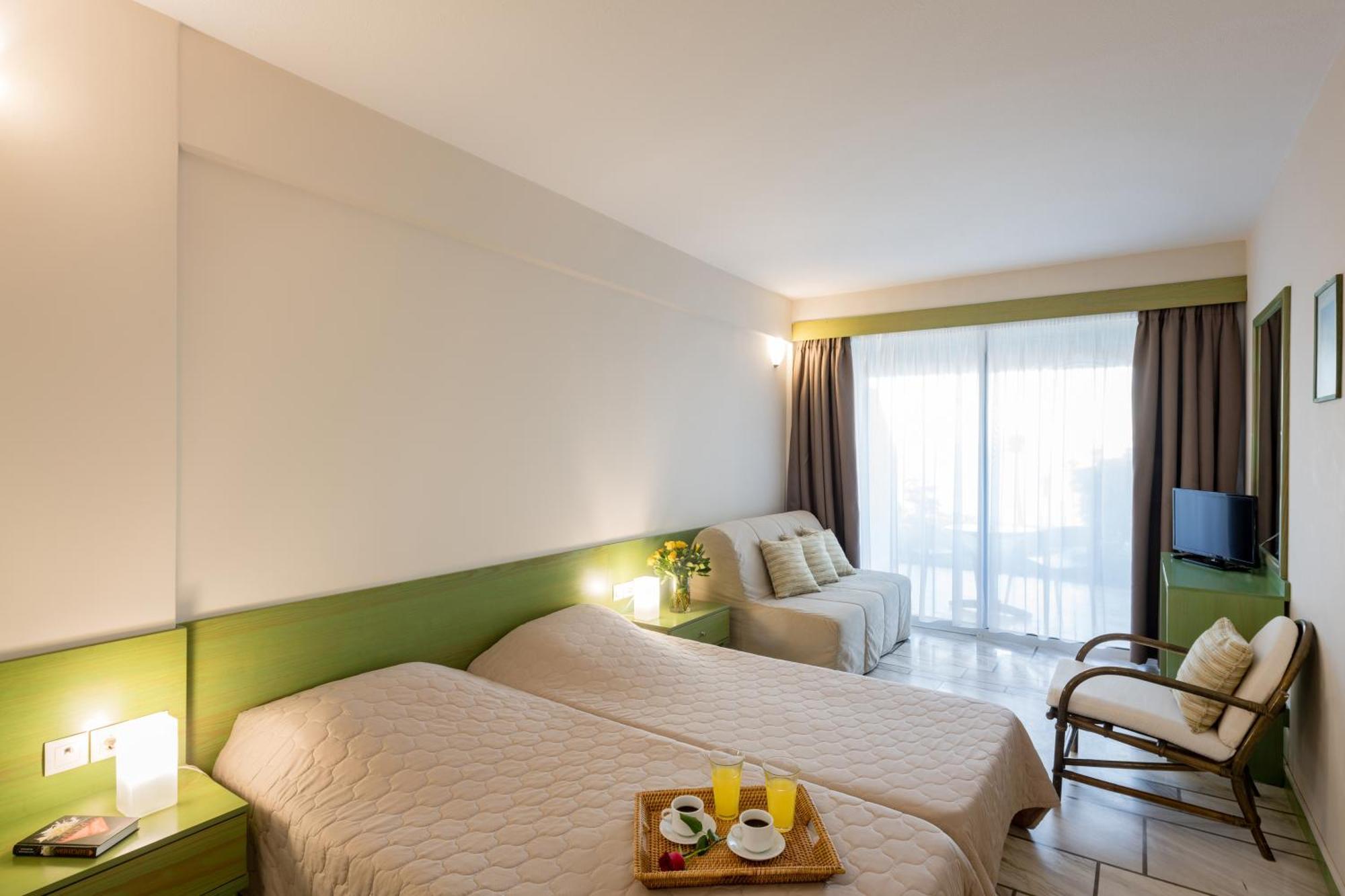 Hotel Pavlina Beach ニフォレイカ エクステリア 写真