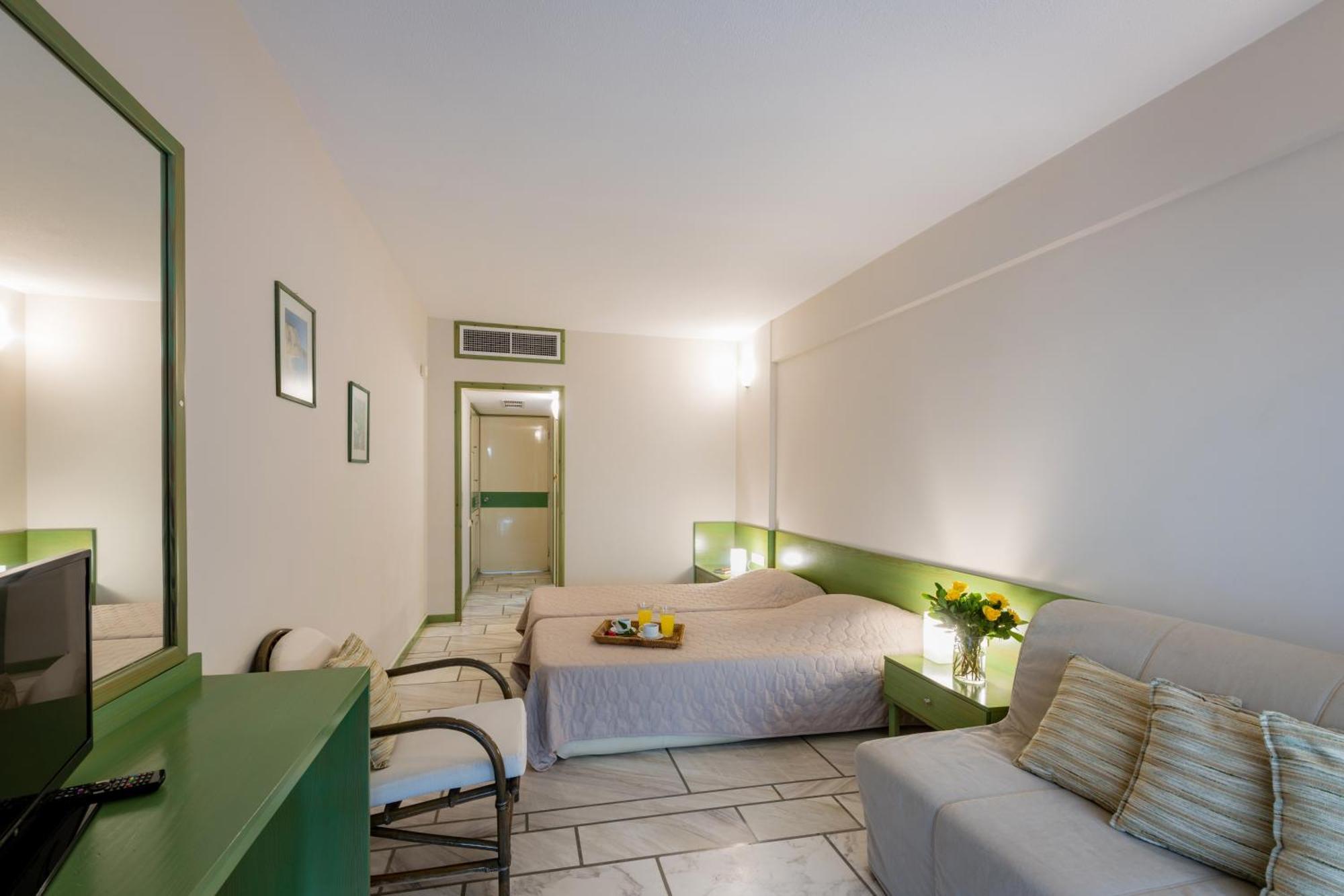 Hotel Pavlina Beach ニフォレイカ エクステリア 写真