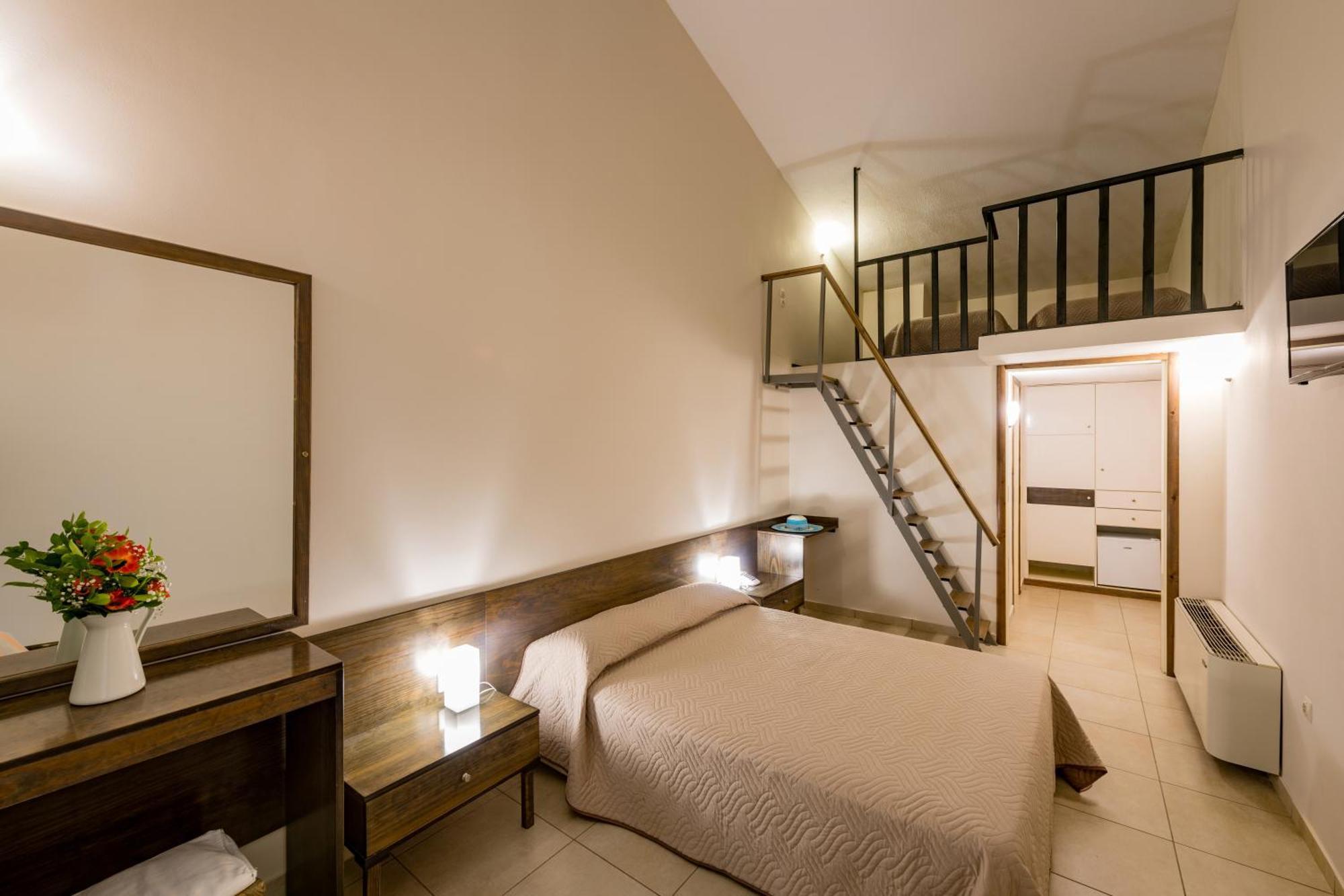 Hotel Pavlina Beach ニフォレイカ エクステリア 写真