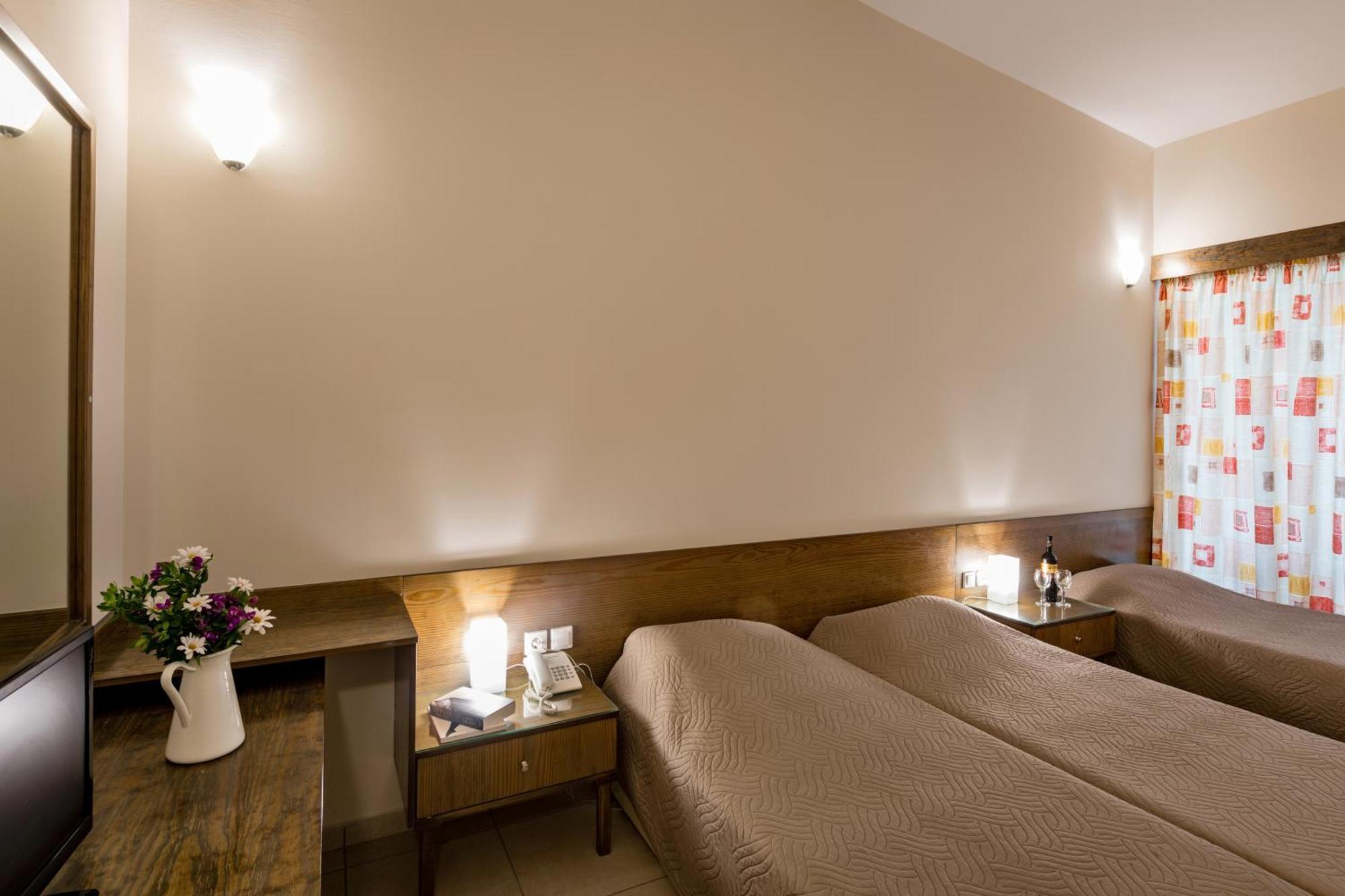 Hotel Pavlina Beach ニフォレイカ エクステリア 写真