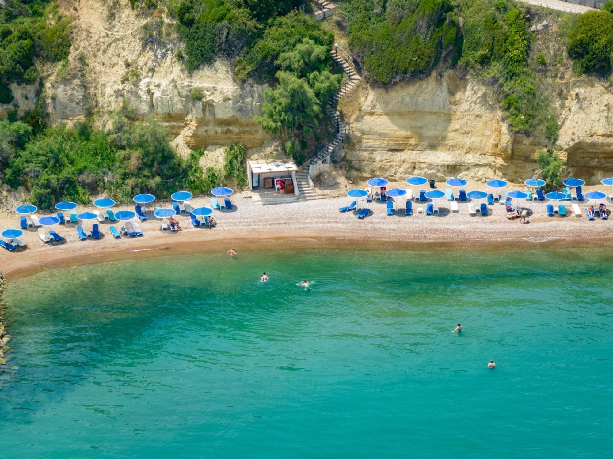 Hotel Pavlina Beach ニフォレイカ エクステリア 写真