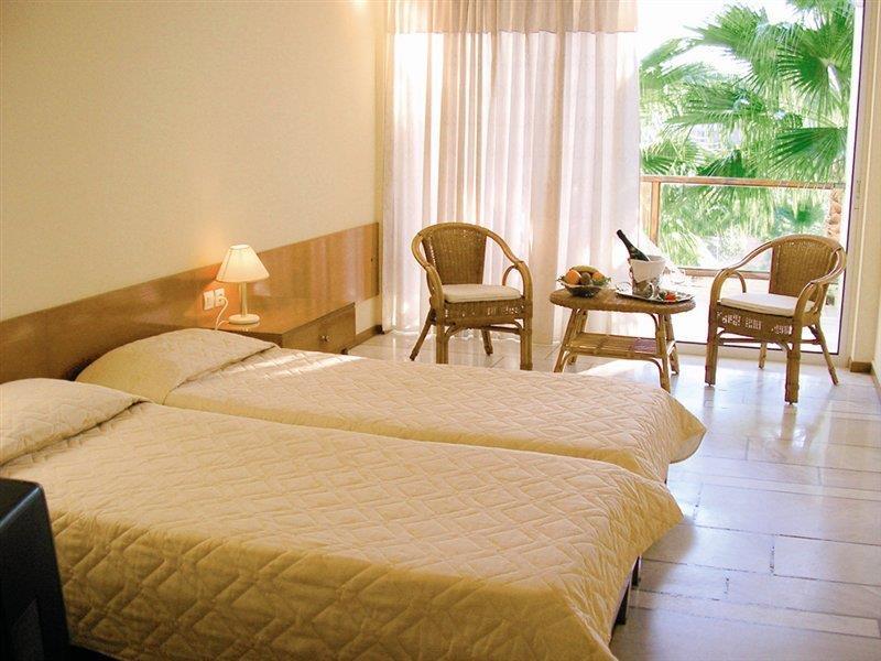 Hotel Pavlina Beach ニフォレイカ エクステリア 写真